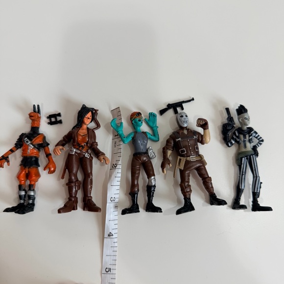 Fortnite 3” Set of 8 Action Figures Cake Toppers - Picture 2 of 9